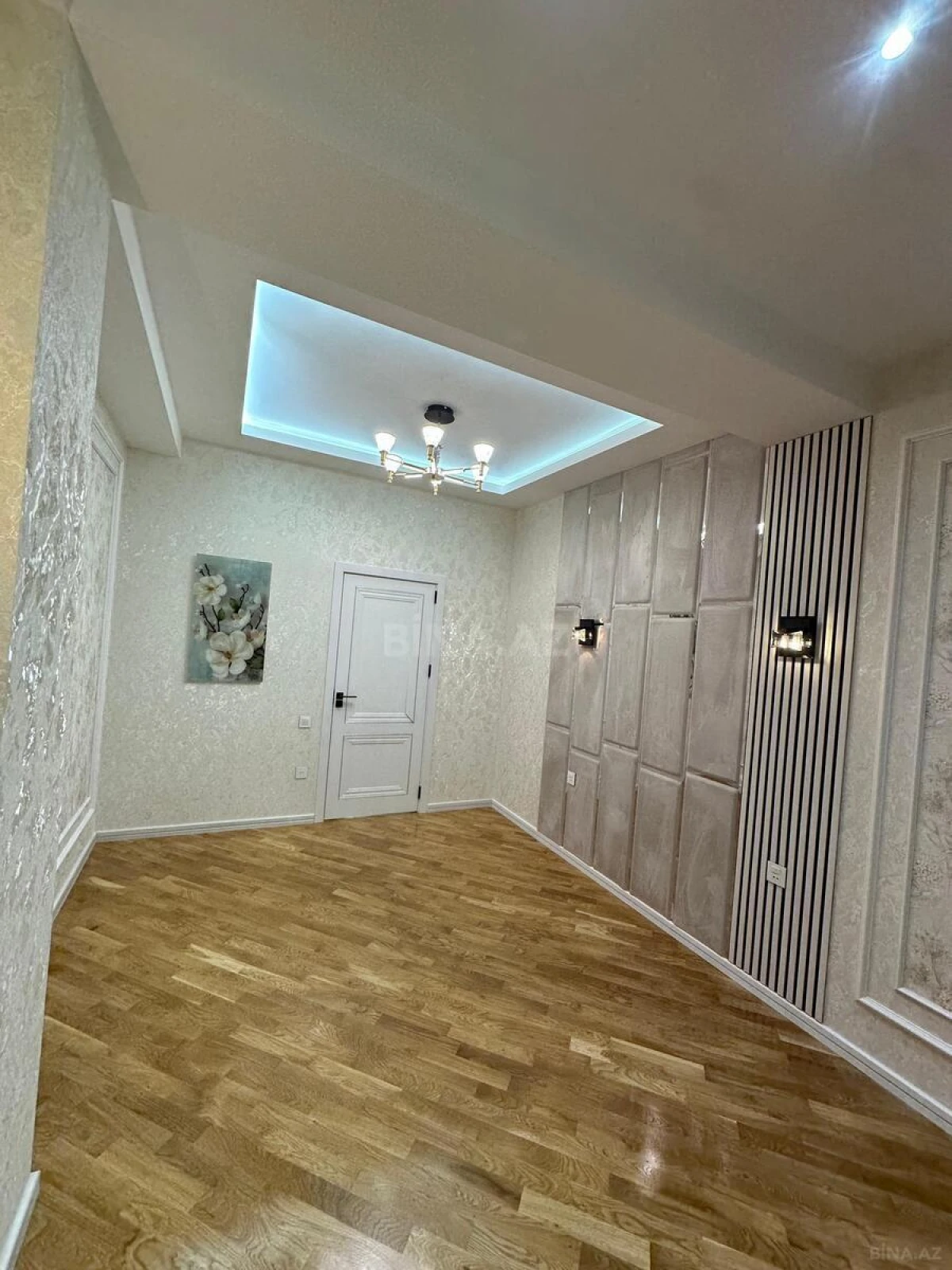 Satılır 3 otaqlı mənzil 120 m²