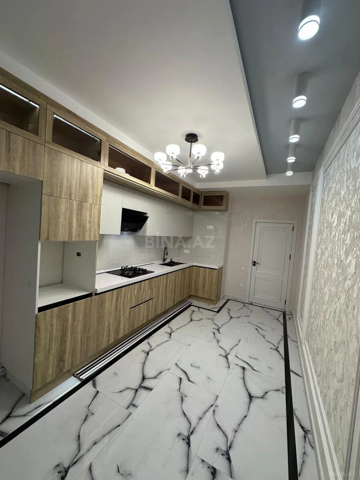 Satılır 3 otaqlı mənzil 120 m²