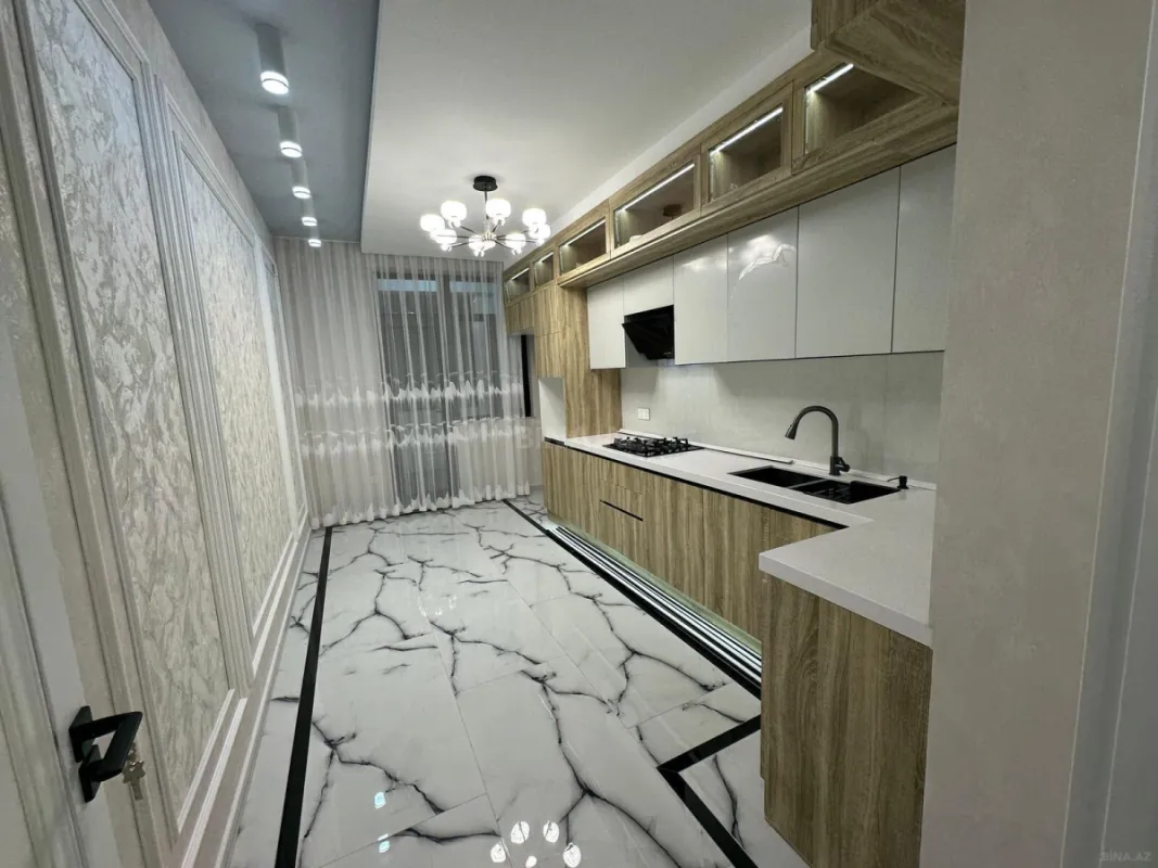 Satılır 3 otaqlı mənzil 120 m²