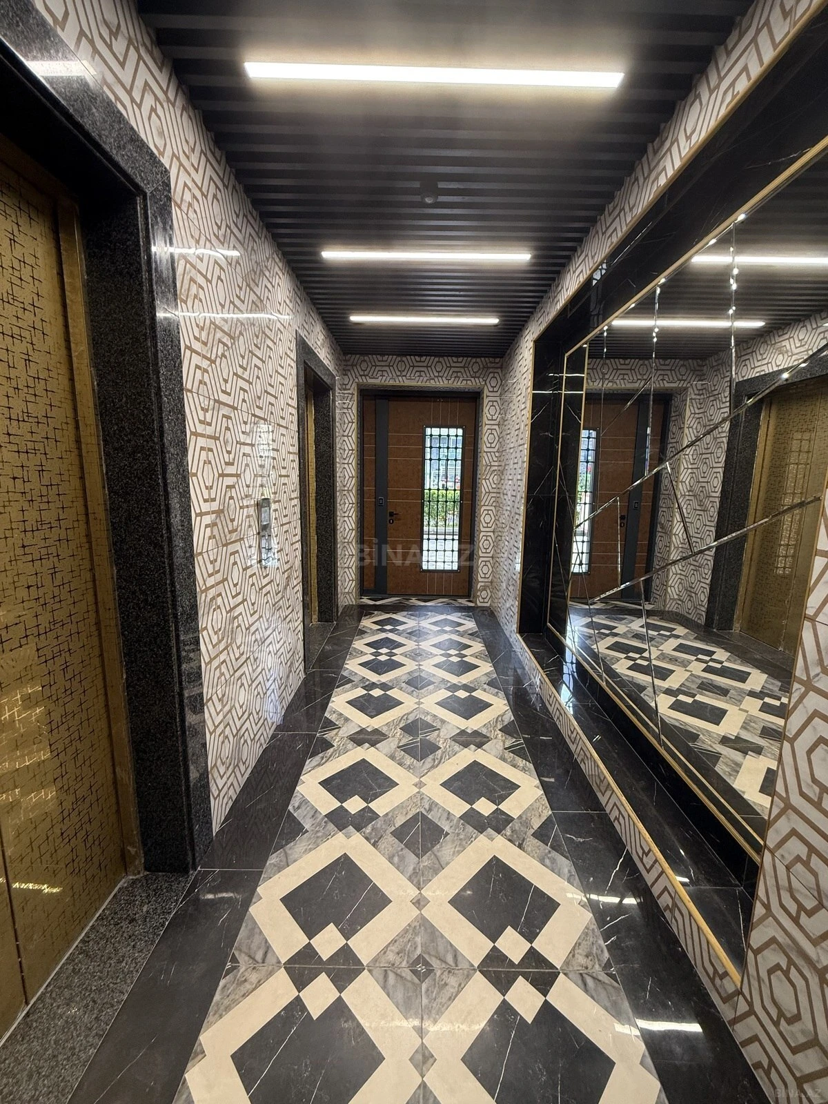 Satılır 3 otaqlı mənzil 100 m²