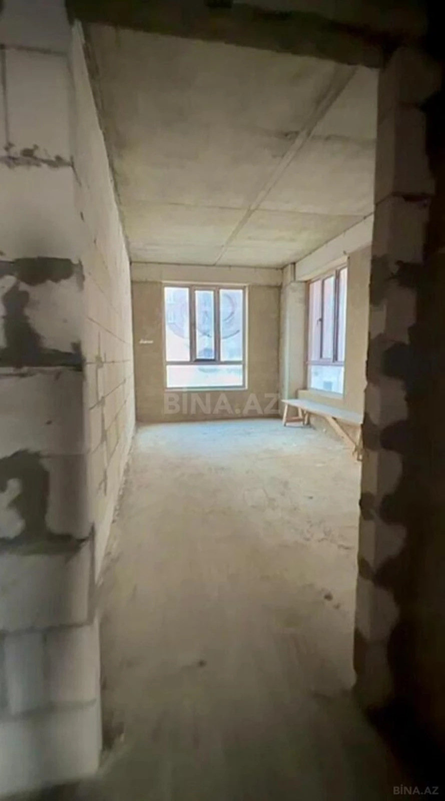 Satılır 3 otaqlı mənzil 112 m²