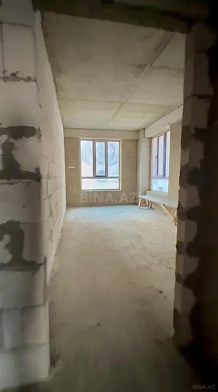 Satılır 3 otaqlı mənzil 112 m²