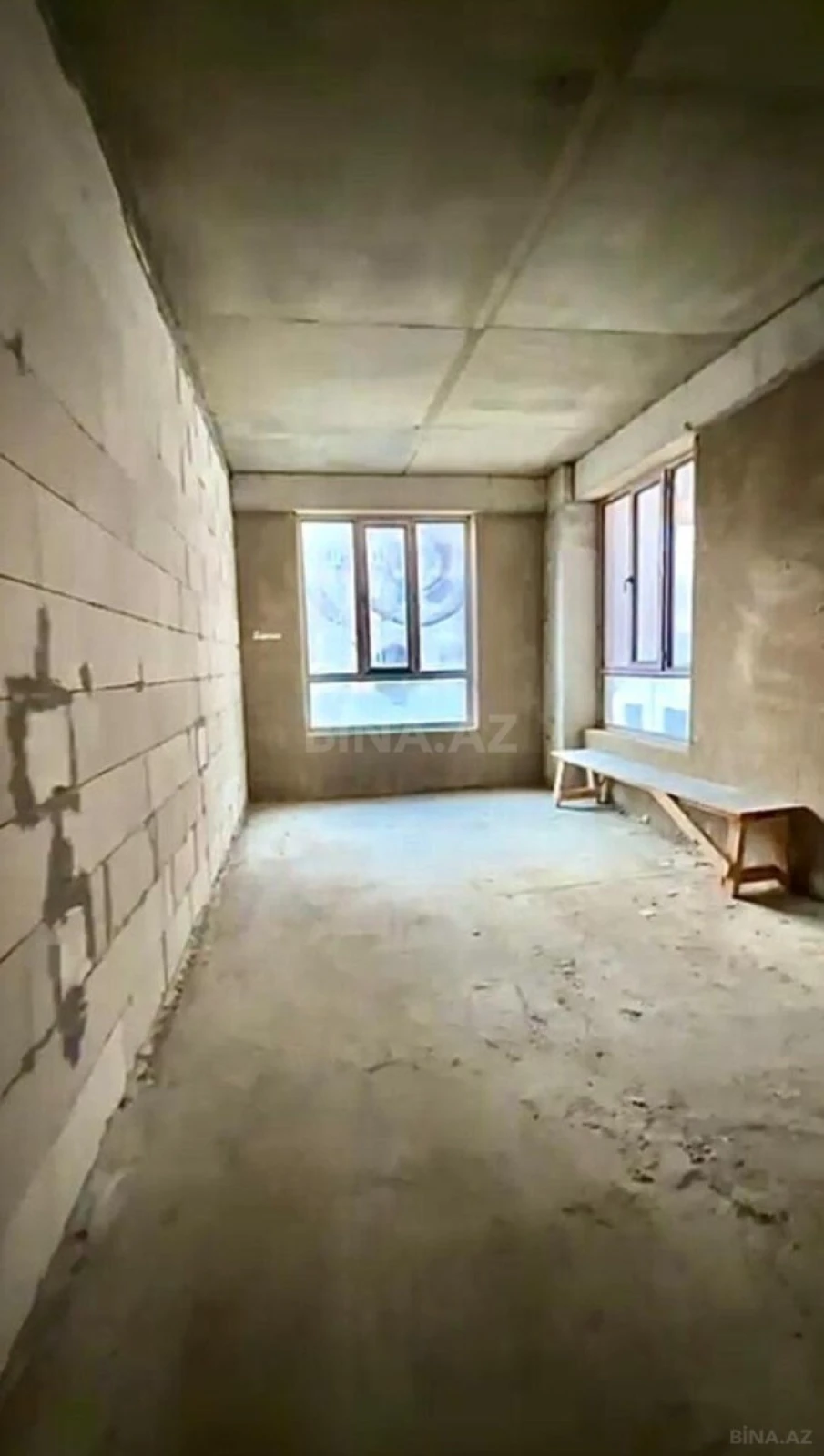 Satılır 3 otaqlı mənzil 112 m²