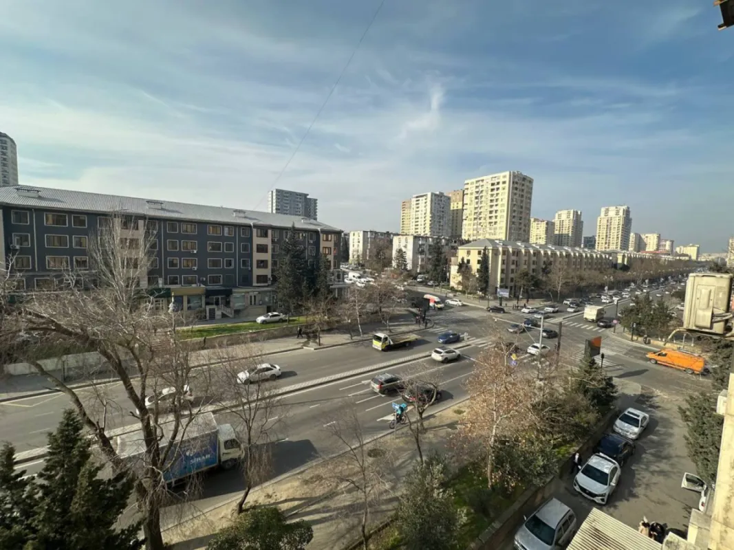 Satılır 2 otaqlı mənzil 70 m²