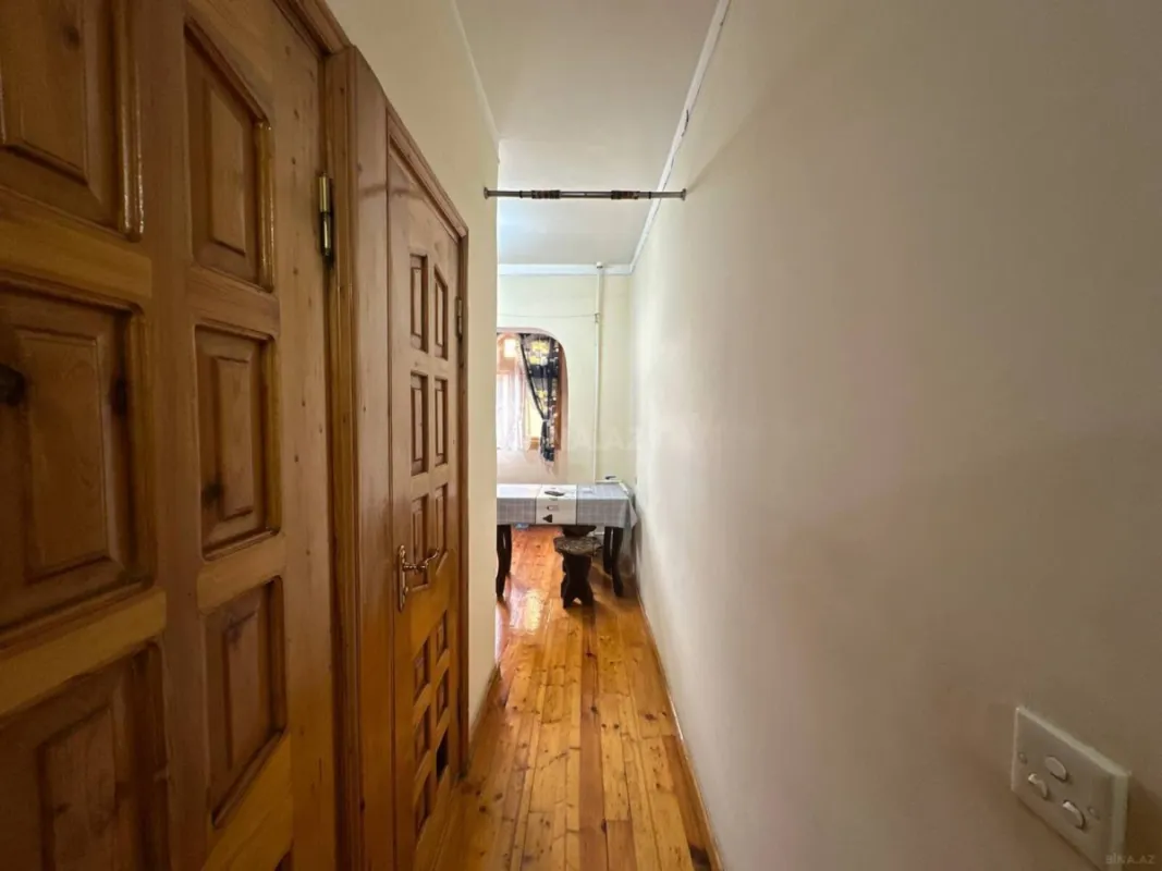 Satılır 2 otaqlı mənzil 70 m²