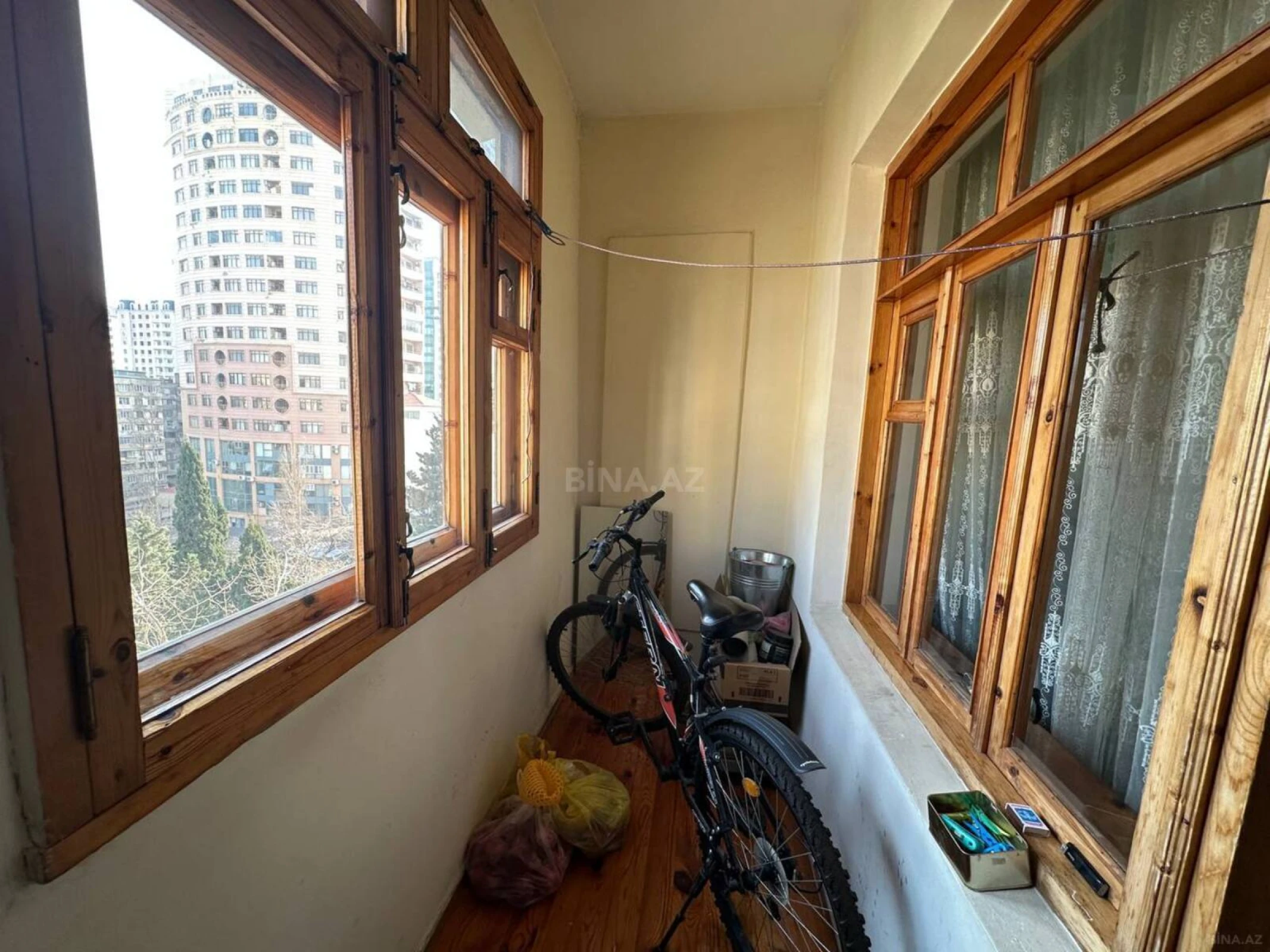 Satılır 2 otaqlı mənzil 70 m²