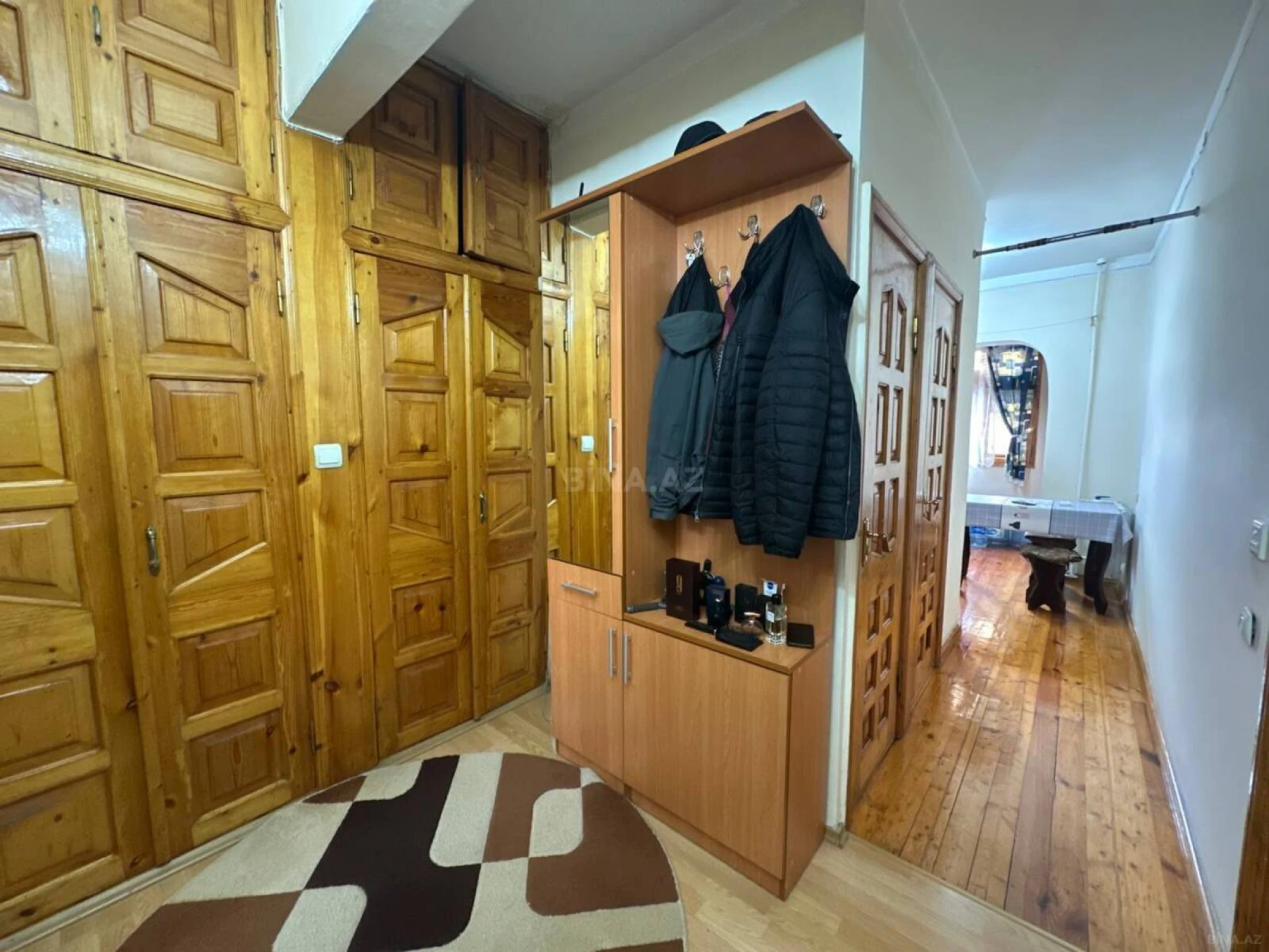 Satılır 2 otaqlı mənzil 70 m²