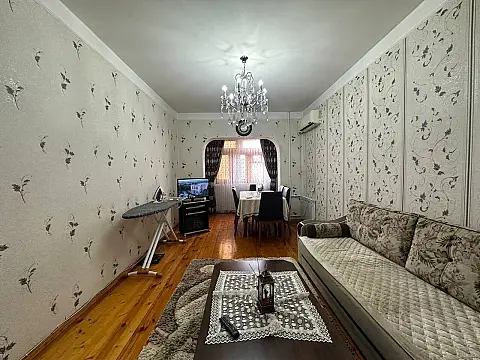 Satılır 2 otaqlı mənzil 70 m²