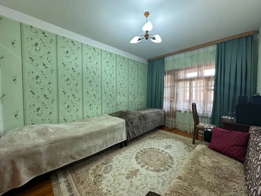 Satılır 2 otaqlı mənzil 70 m²