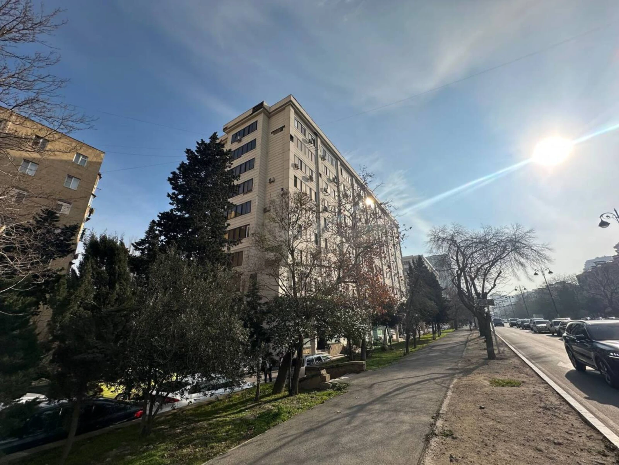 Satılır 2 otaqlı mənzil 70 m²