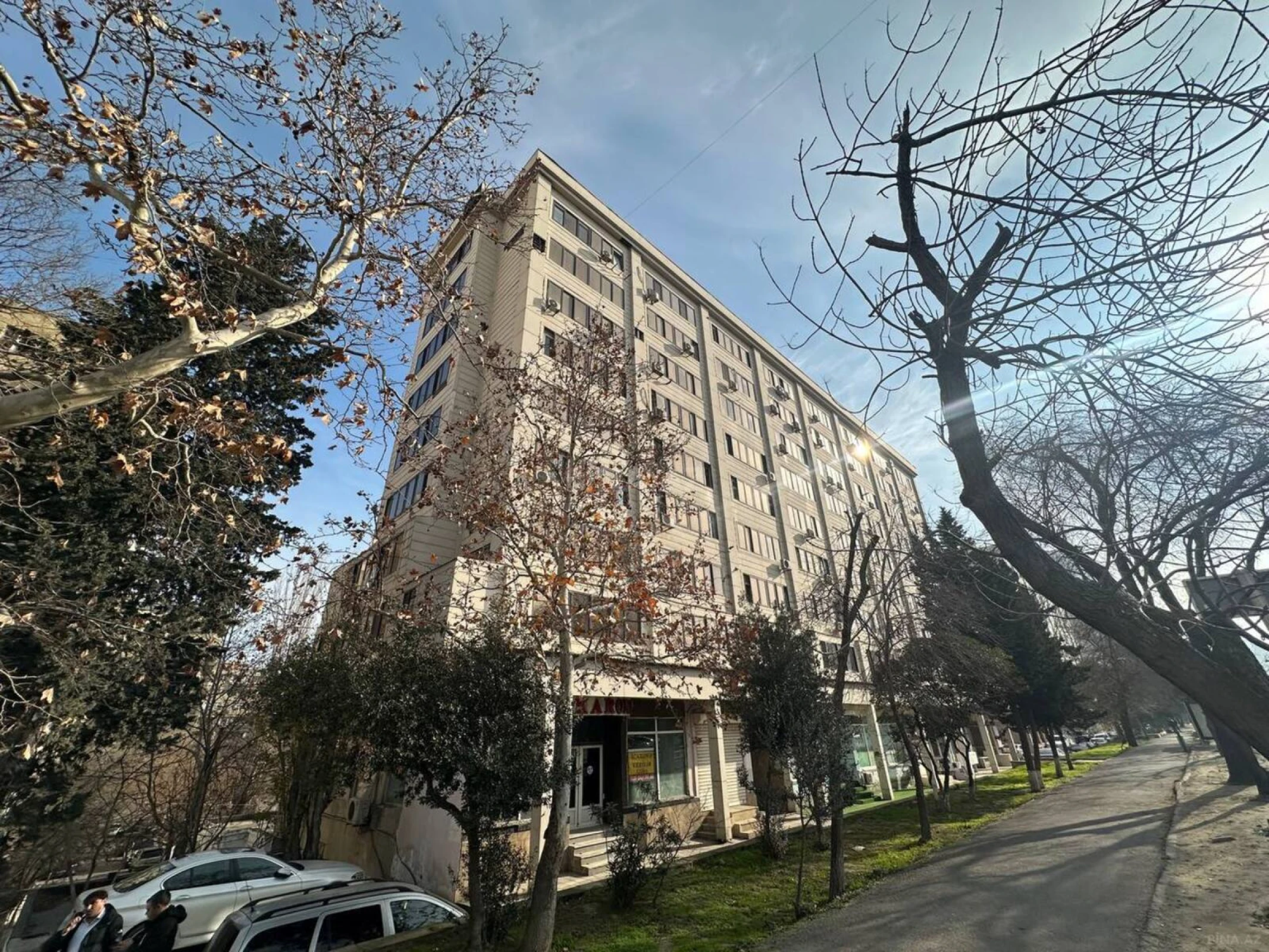 Satılır 2 otaqlı mənzil 70 m²