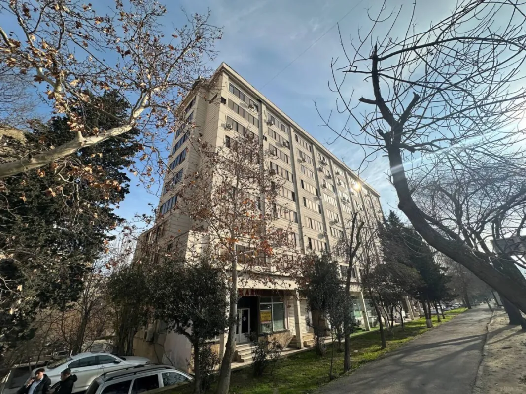Satılır 2 otaqlı mənzil 70 m²