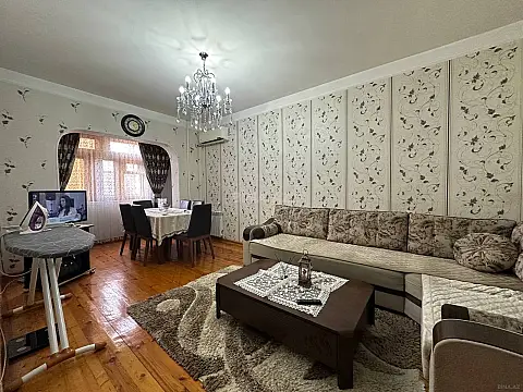 Satılır 2 otaqlı mənzil 70 m²