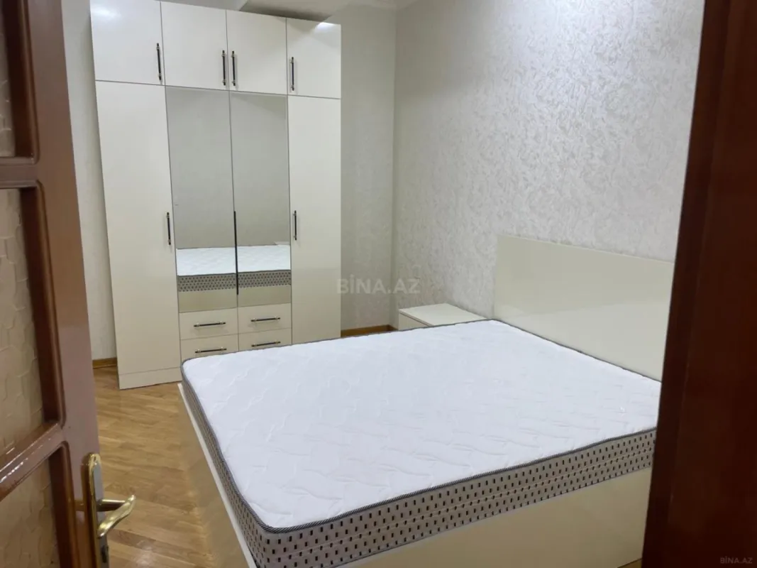 Kirayə verilir 2 otaqlı mənzil 70 m²