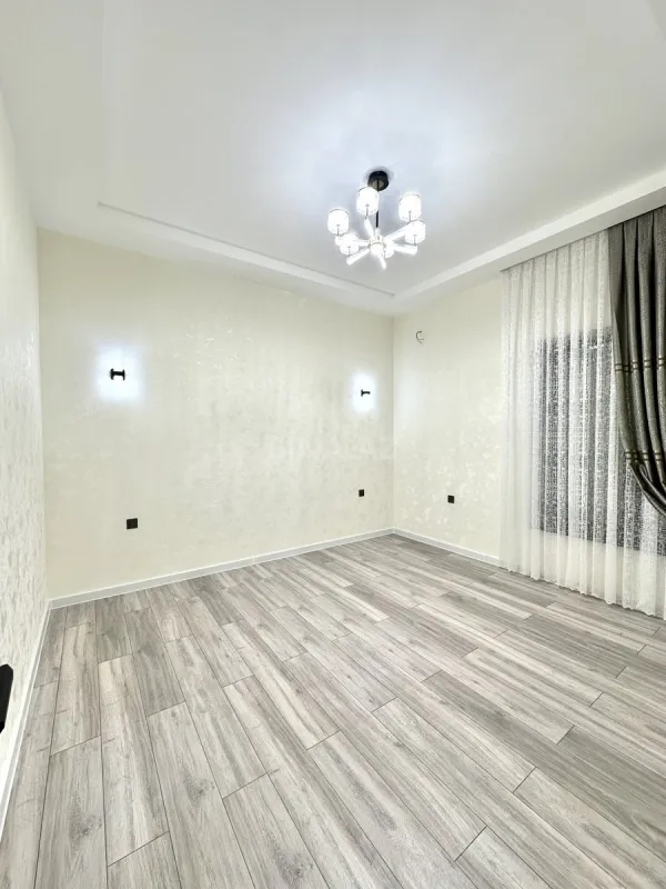 Satılır 4 otaqlı həyət evi 140 m²