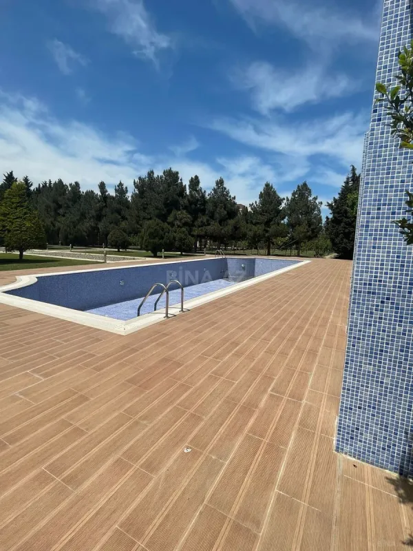 Satılır 6 otaqlı həyət evi 420 m²