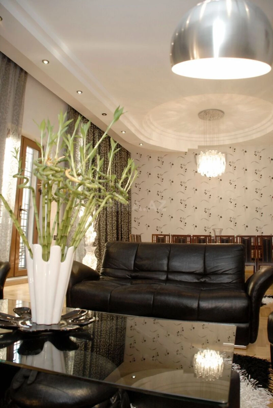 Satılır 6 otaqlı həyət evi 420 m²