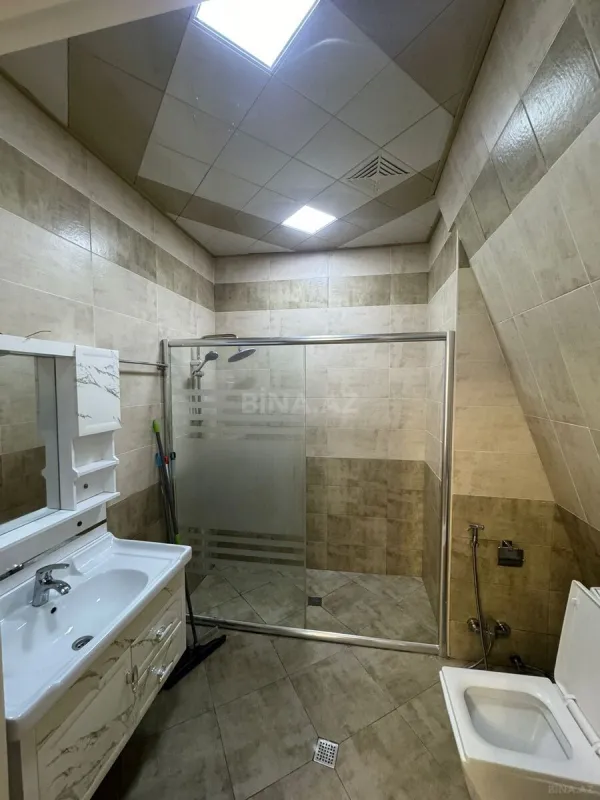 Kirayə verilir 4 otaqlı mənzil 144 m²