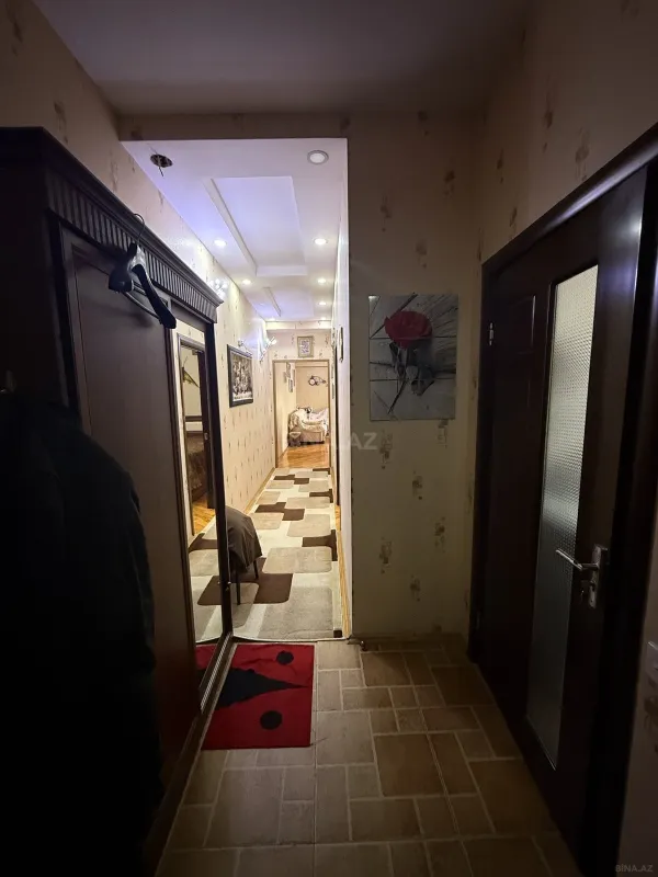 Satılır 2 otaqlı mənzil 70 m²