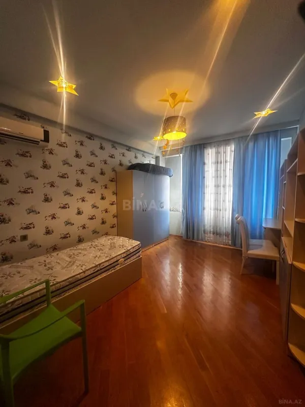 Kirayə verilir 3 otaqlı mənzil 110 m²