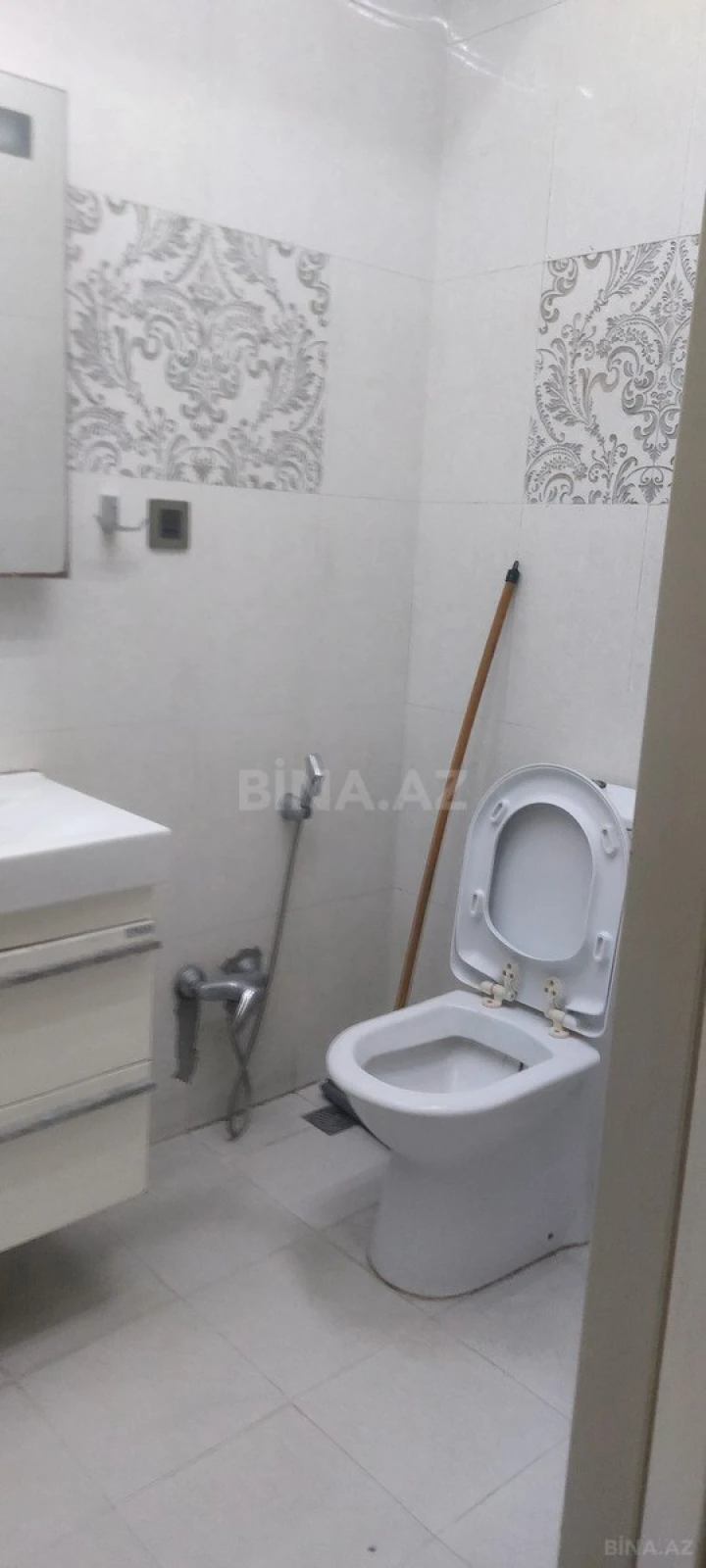 Kirayə verilir 3 otaqlı mənzil 110 m²