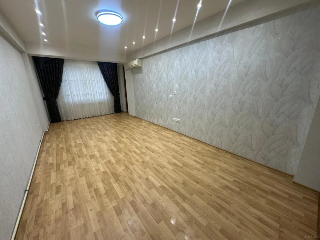 Satılır 2 otaqlı mənzil 70 m²
