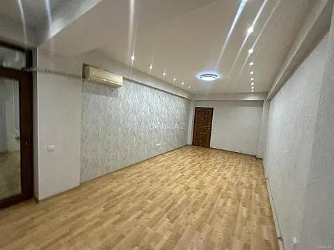 Satılır 2 otaqlı mənzil 70 m²