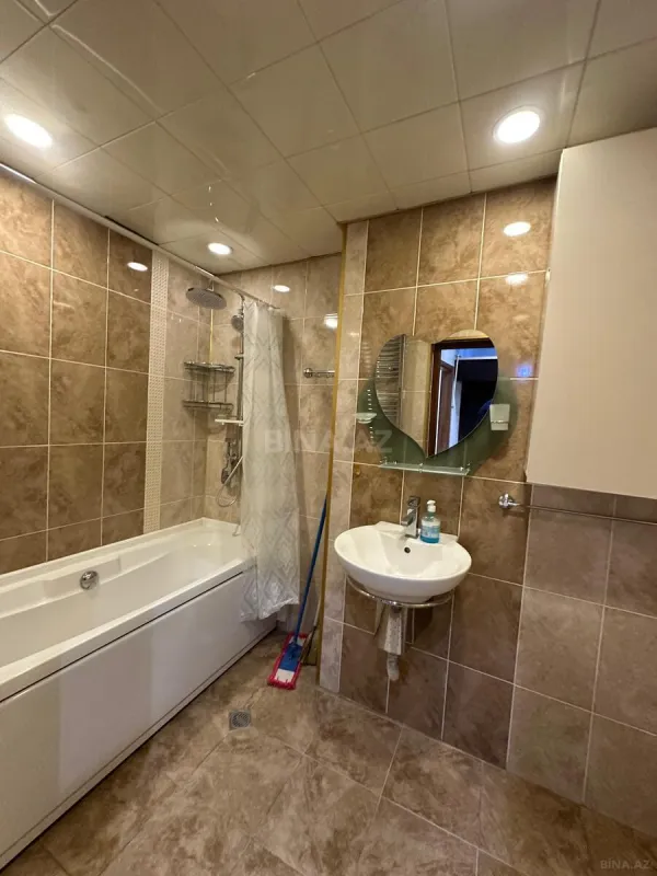 Satılır 2 otaqlı mənzil 70 m²