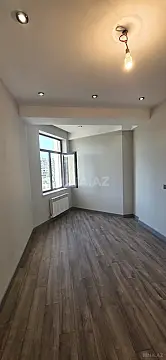 Satılır 3 otaqlı mənzil 140 m²