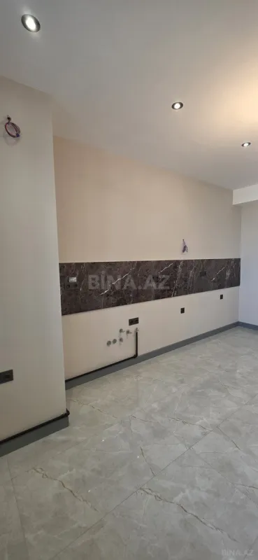 Satılır 3 otaqlı mənzil 140 m²