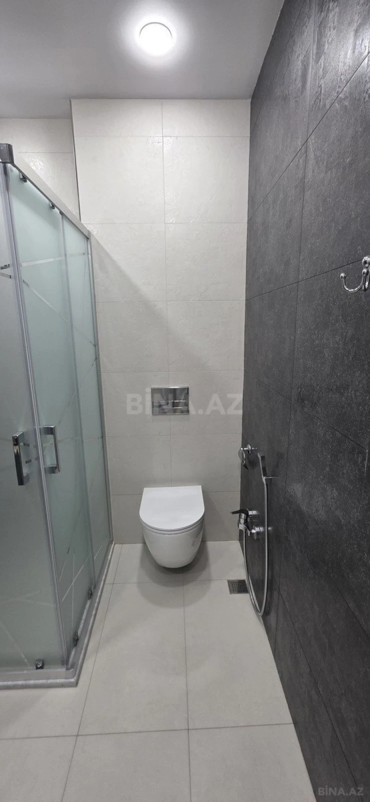 Satılır 3 otaqlı mənzil 140 m²