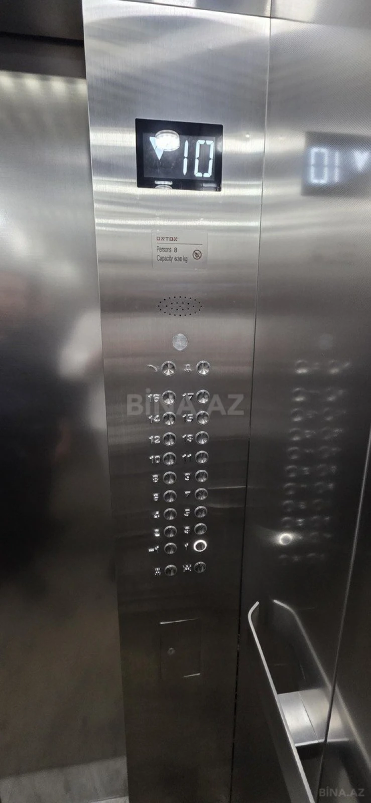 Satılır 3 otaqlı mənzil 140 m²