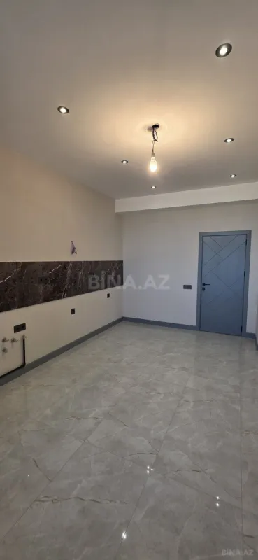 Satılır 3 otaqlı mənzil 140 m²