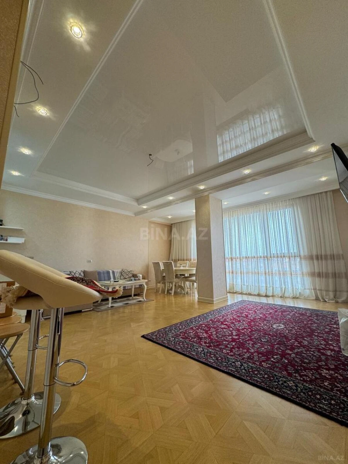 Satılır 2 otaqlı mənzil 100 m²