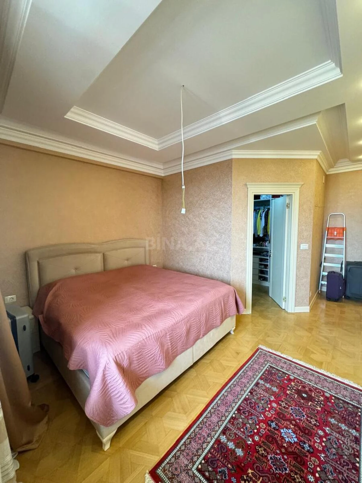 Satılır 2 otaqlı mənzil 100 m²