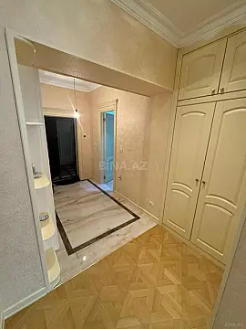 Satılır 2 otaqlı mənzil 100 m²