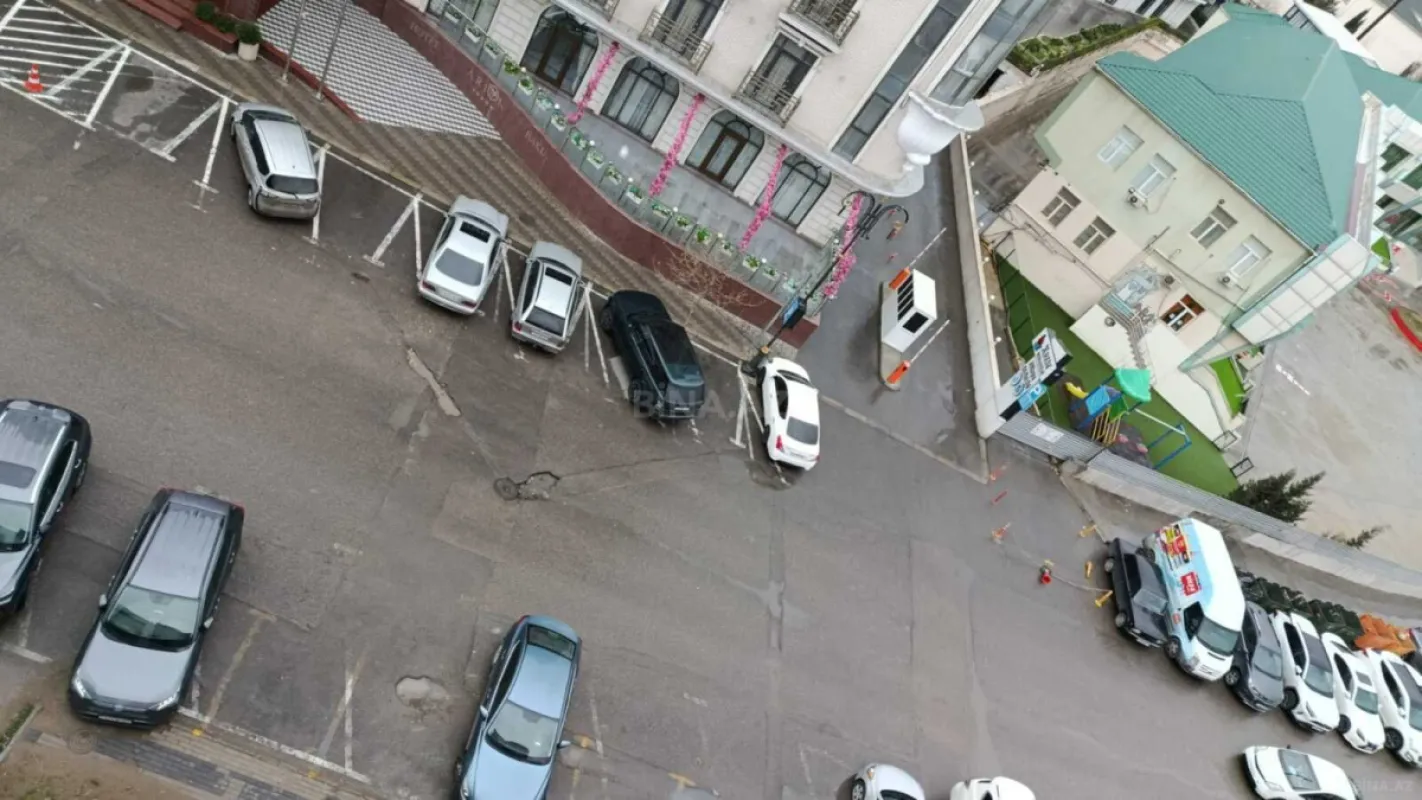 Kirayə verilir 7 otaqlı ofis 320 m²