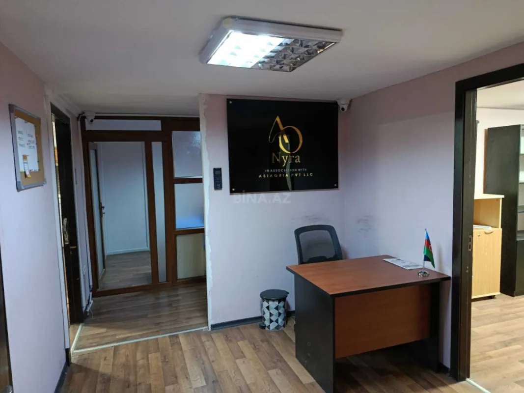Kirayə verilir 7 otaqlı ofis 320 m²
