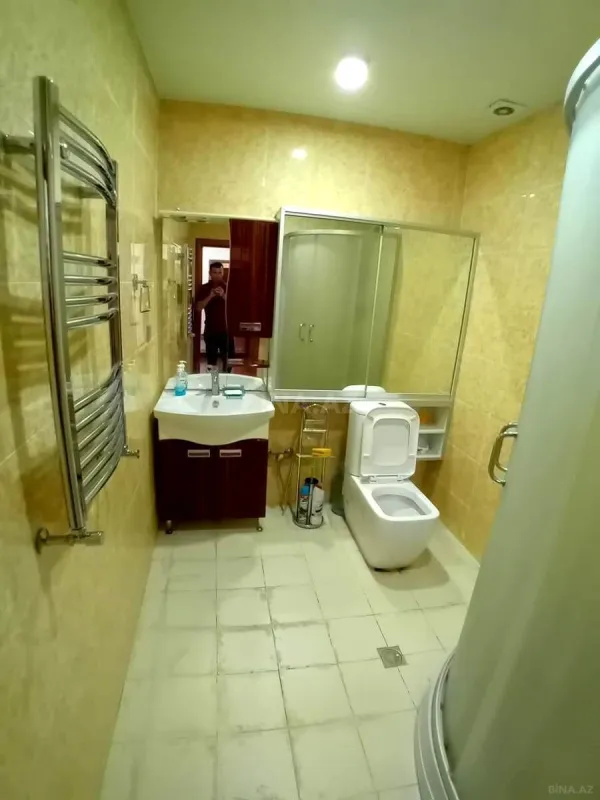 Satılır 3 otaqlı mənzil 118 m²