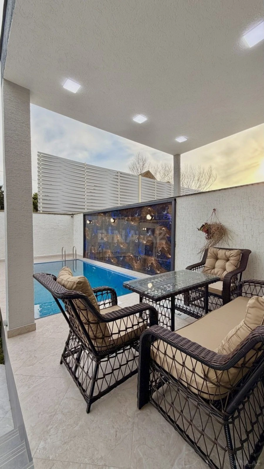 Satılır 4 otaqlı həyət evi 130 m²