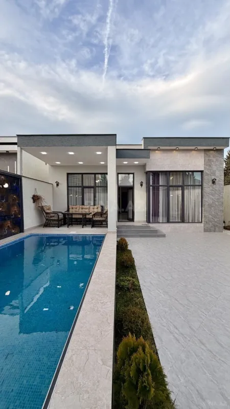 Satılır 4 otaqlı həyət evi 130 m²