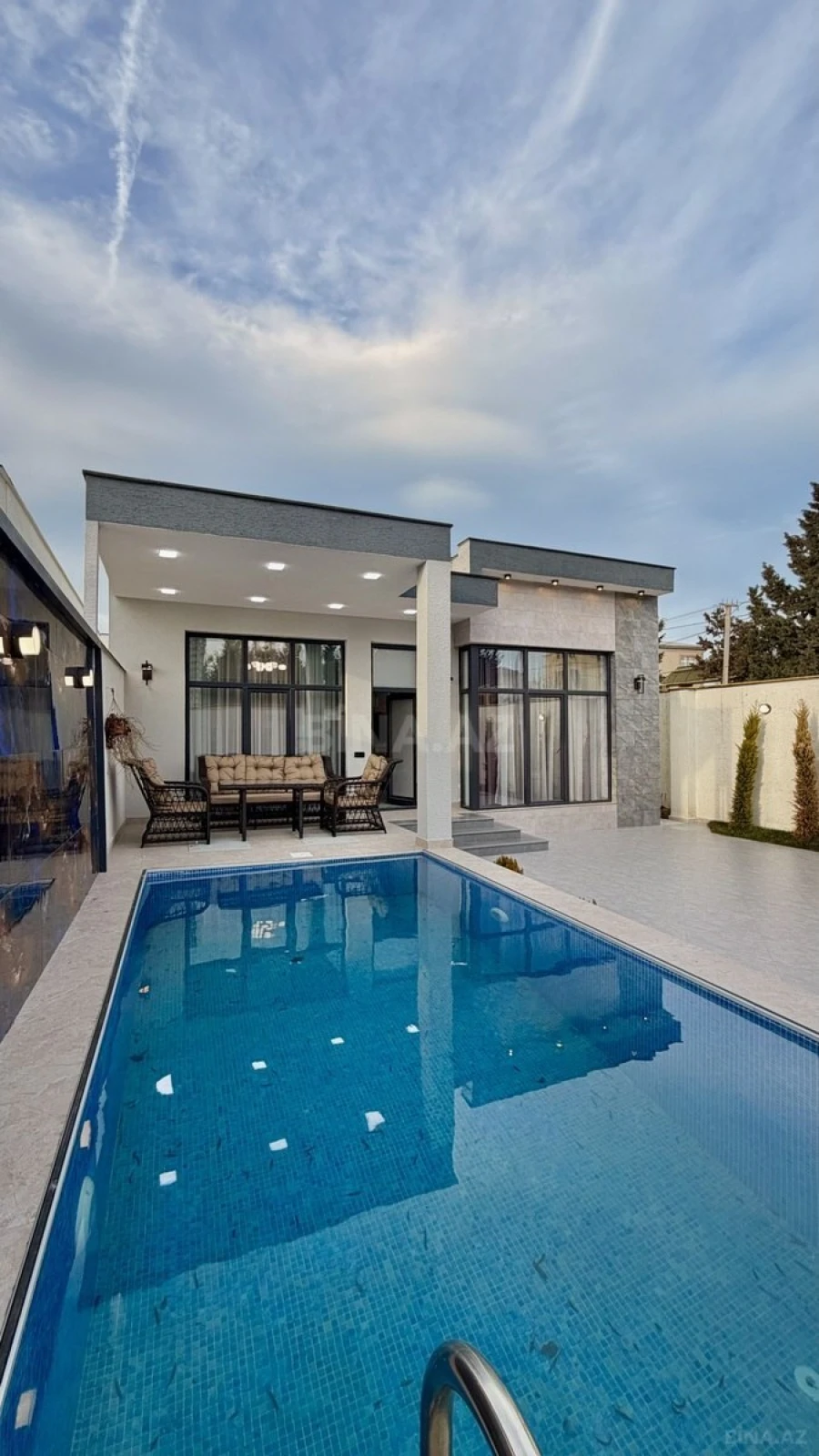 Satılır 4 otaqlı həyət evi 130 m²