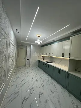 Satılır 3 otaqlı mənzil 142 m²
