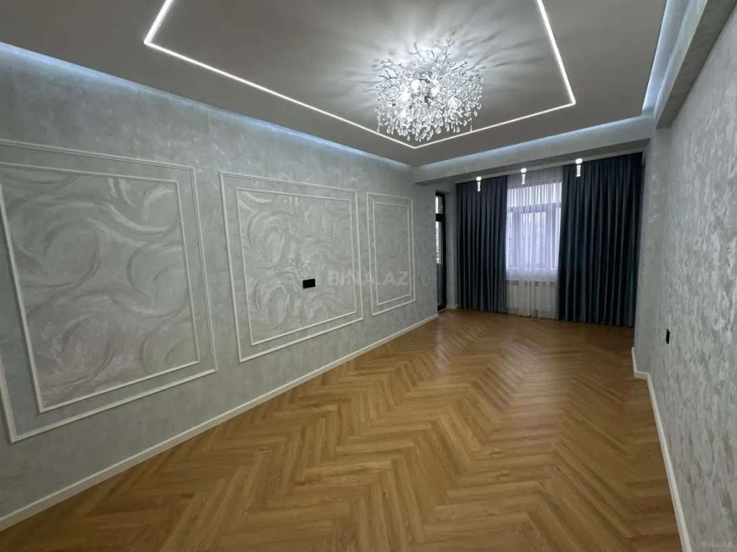 Satılır 3 otaqlı mənzil 142 m²