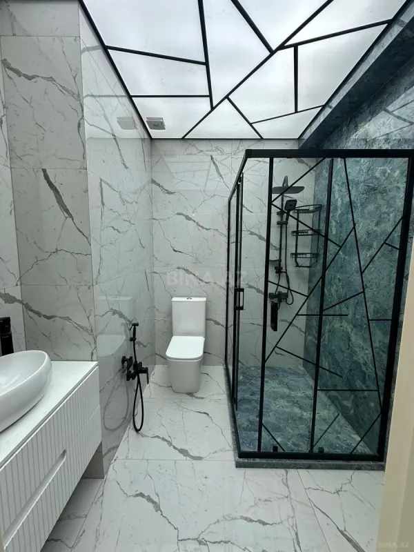 Satılır 3 otaqlı mənzil 142 m²