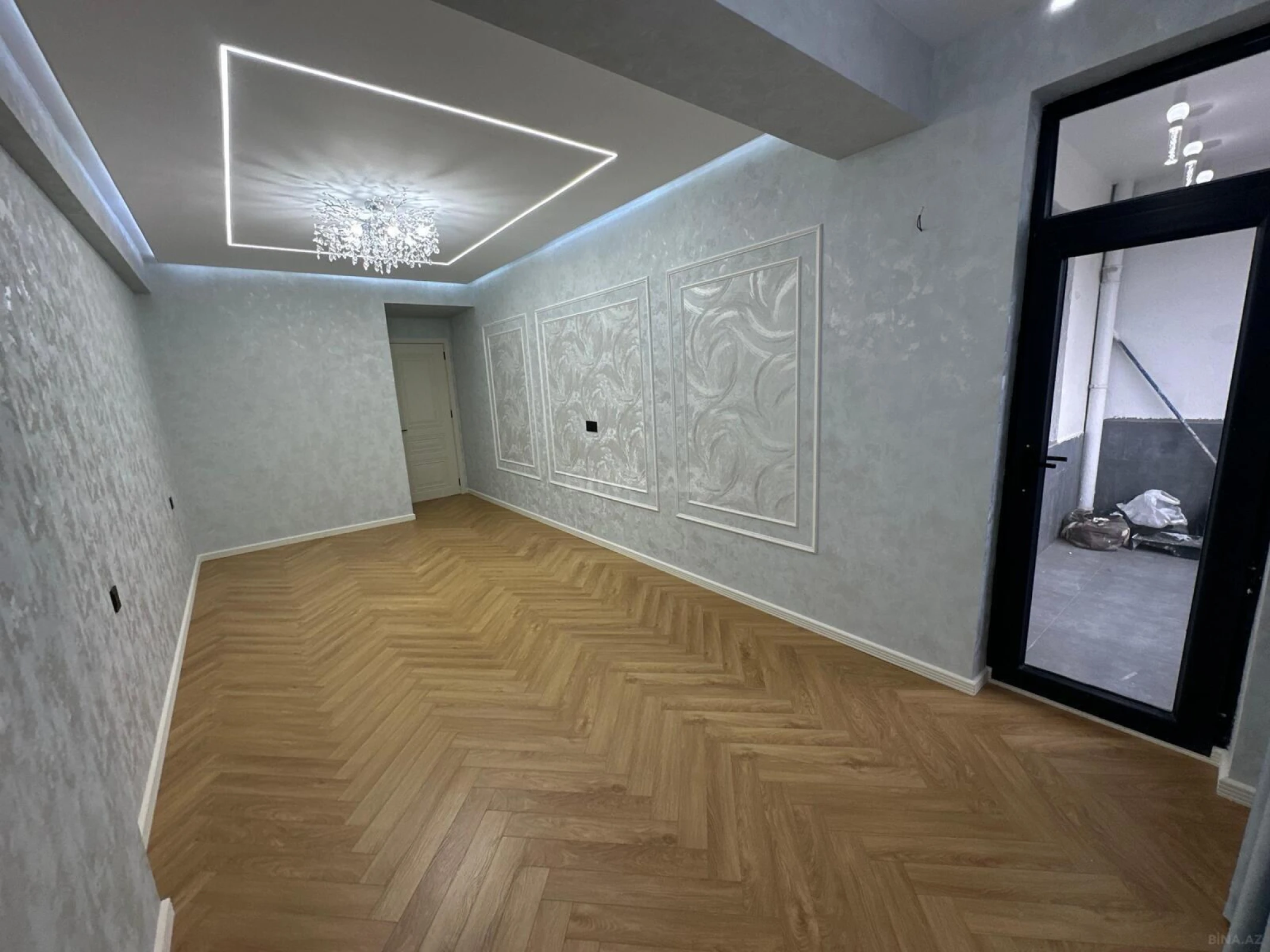 Satılır 3 otaqlı mənzil 142 m²