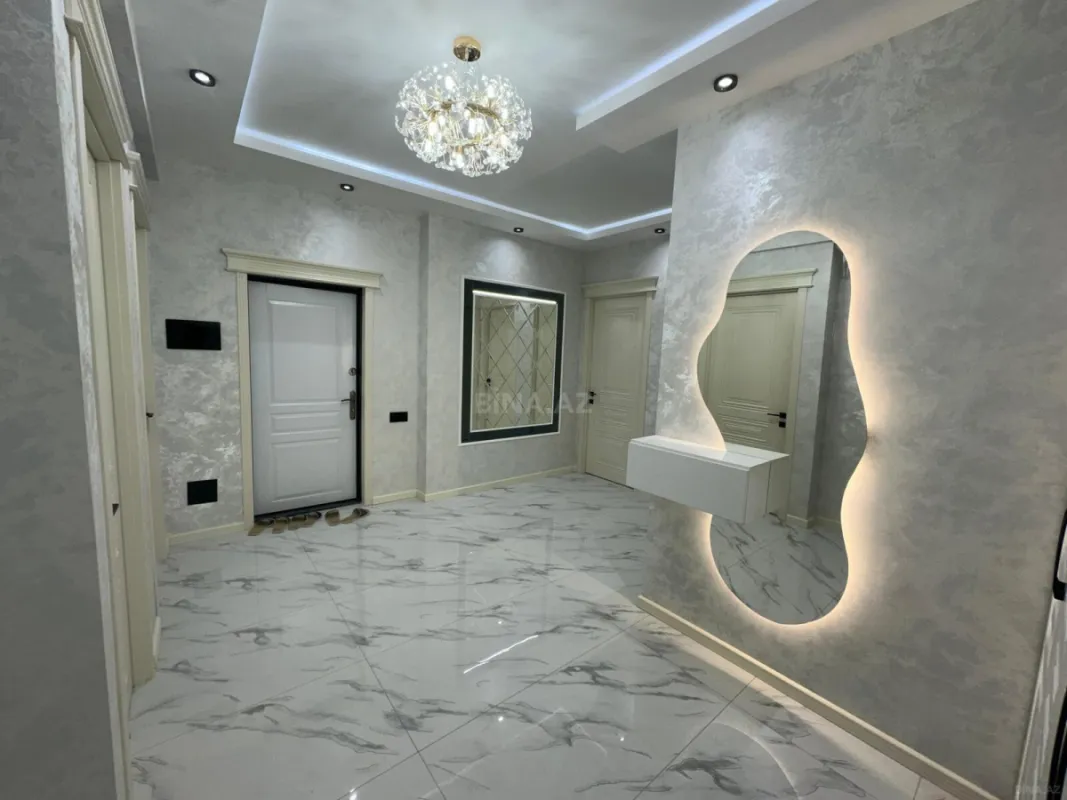 Satılır 3 otaqlı mənzil 142 m²