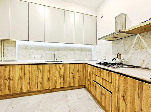 Satılır 2 otaqlı mənzil 72 m²