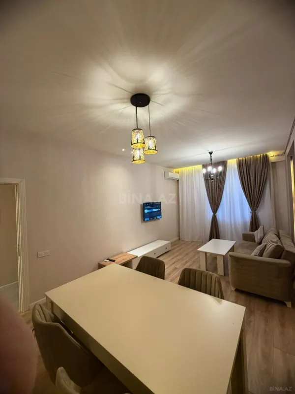 Satılır 2 otaqlı mənzil 72 m²