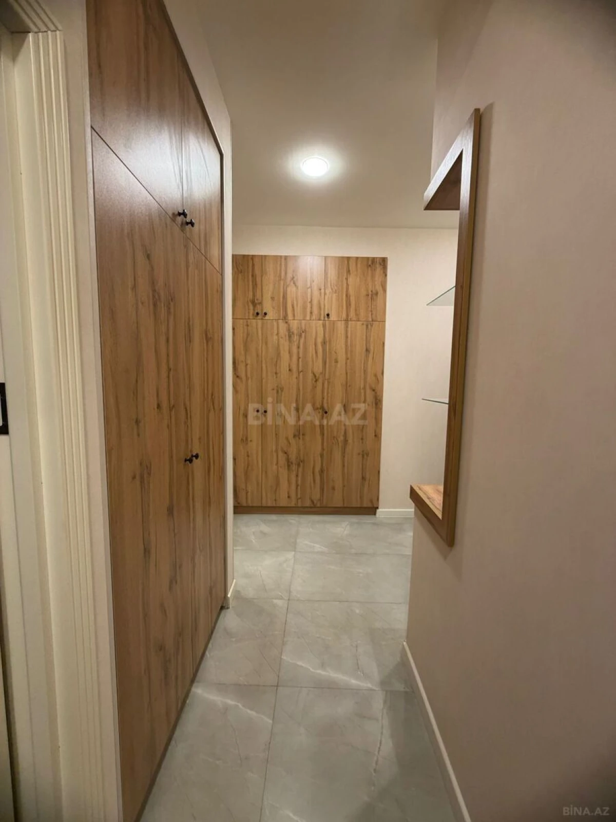 Satılır 2 otaqlı mənzil 72 m²